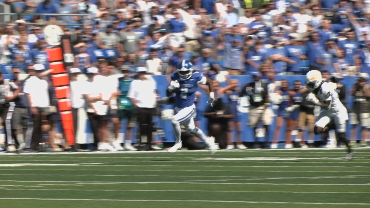 Kentucky football defeats Toledo 24-16